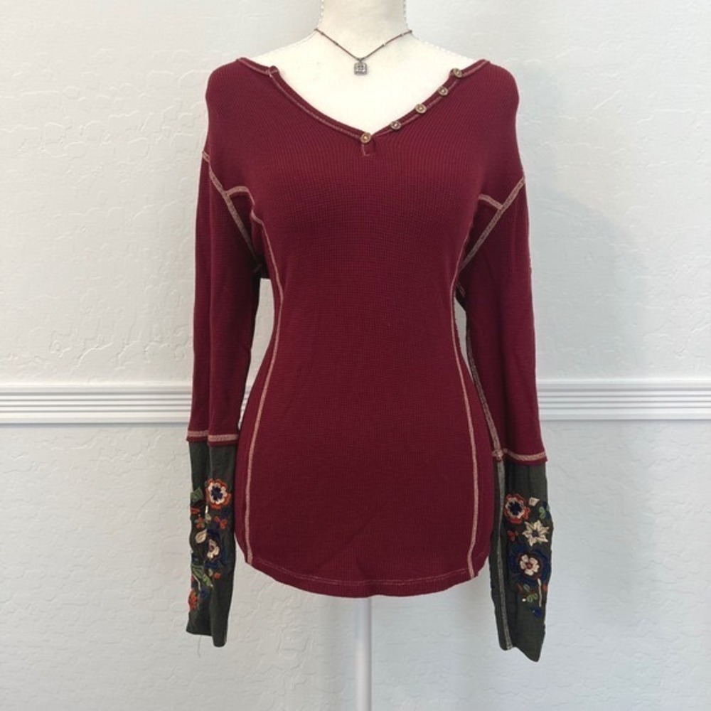 vintage thermal long sleeve top with cute floral embroidered cuffs
